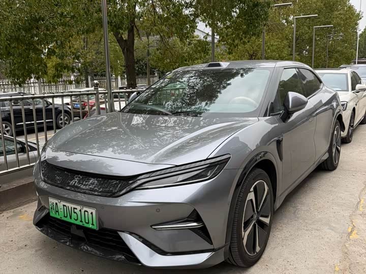 Фото 1 - BYD Song L