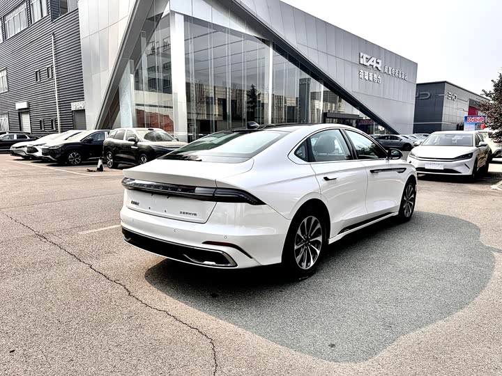 Фото 9 - Lincoln Z (Zephyr)