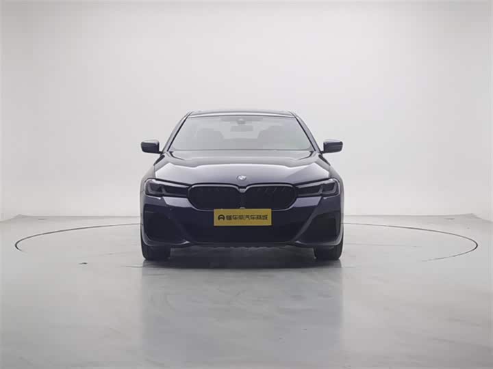 Фото 3 - BMW 5 Series