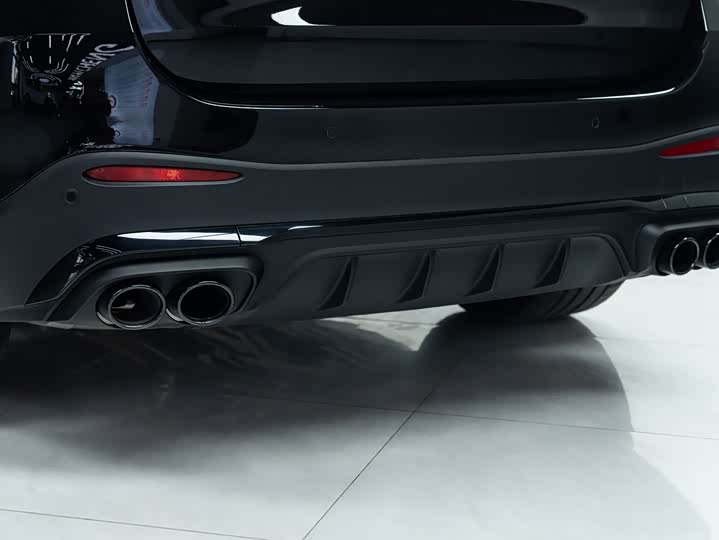 Фото 7 - Mercedes-Benz GLC-Class AMG