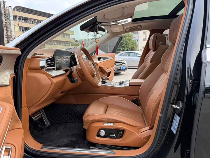 Фото 4 - Hongqi H9