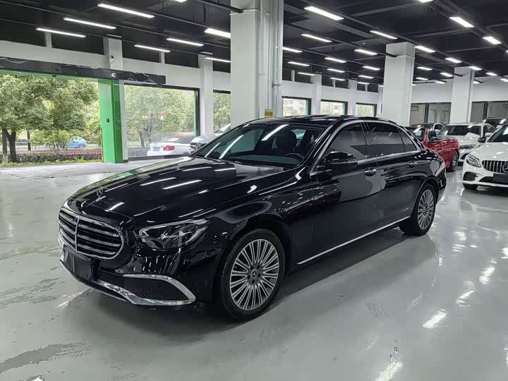 Photo 1 - Mercedes-Benz E-Class