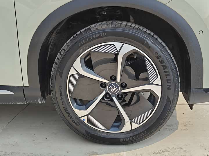 Фото 4 - BYD Yuan Plus