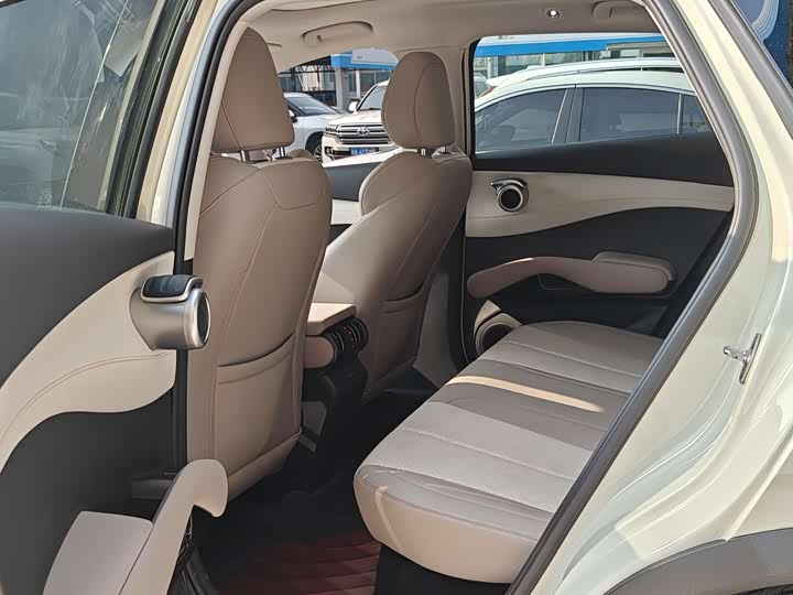 Фото 7 - BYD Yuan Plus