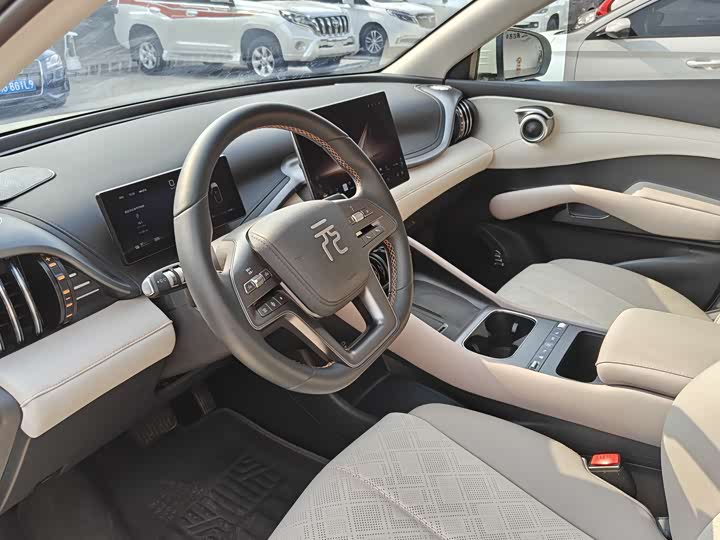 Фото 8 - BYD Yuan Plus