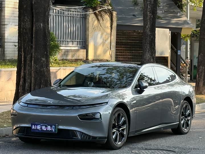 Фото 1 - XPeng P7