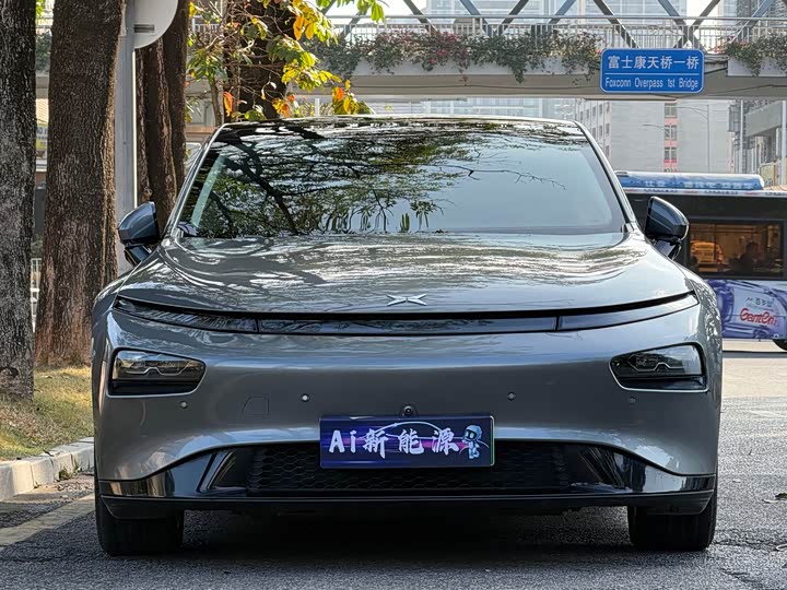 Фото 2 - XPeng P7