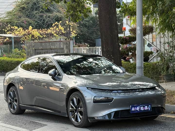 Фото 3 - XPeng P7