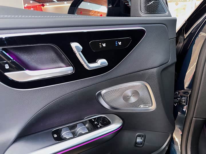 Фото 8 - Mercedes-Benz C-Class