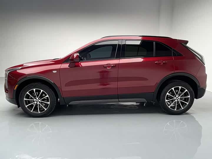 Фото 4 - Cadillac XT4