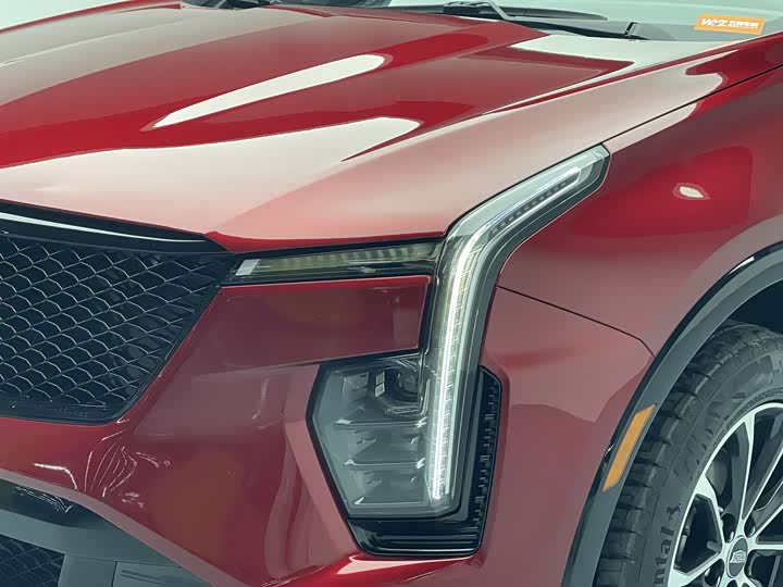 Фото 6 - Cadillac XT4