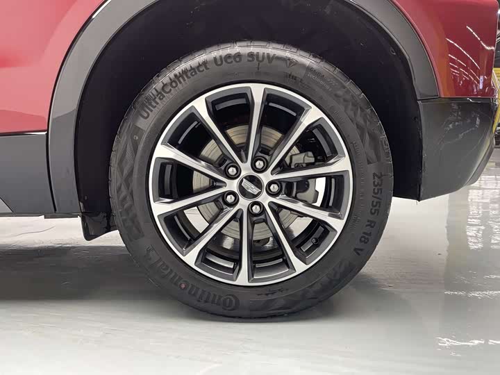 Фото 8 - Cadillac XT4