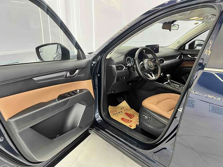 Фото 8 - Mazda CX-5