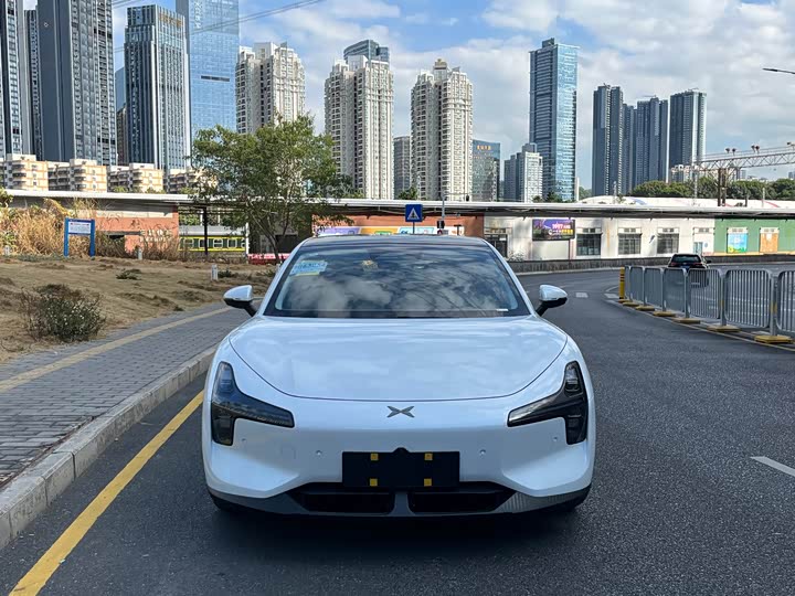 Фото 2 - XPeng Mona M03