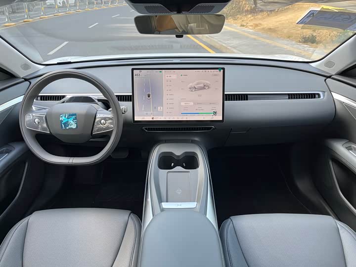 Фото 7 - XPeng Mona M03