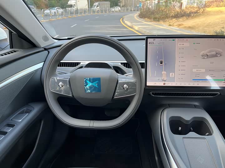 Фото 9 - XPeng Mona M03