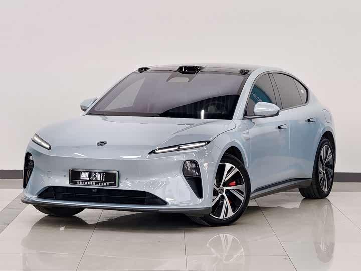 Фото 1 - Nio ET5