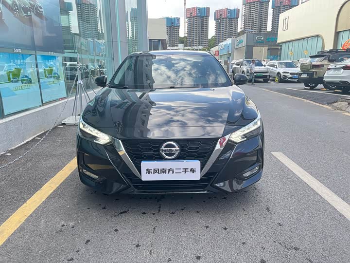 Фото 2 - Nissan Sylphy