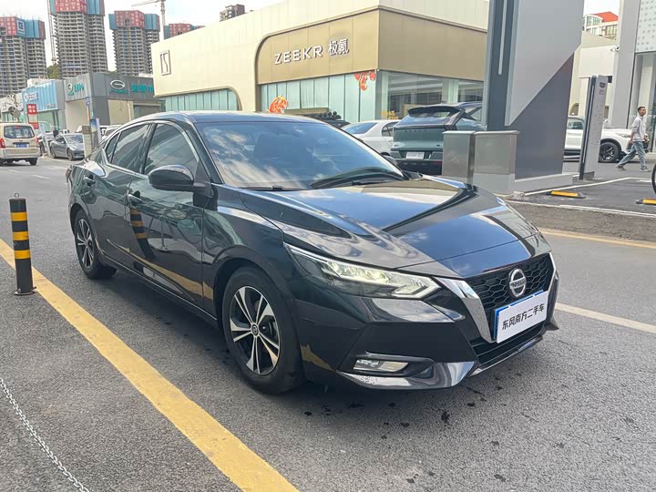 Фото 3 - Nissan Sylphy