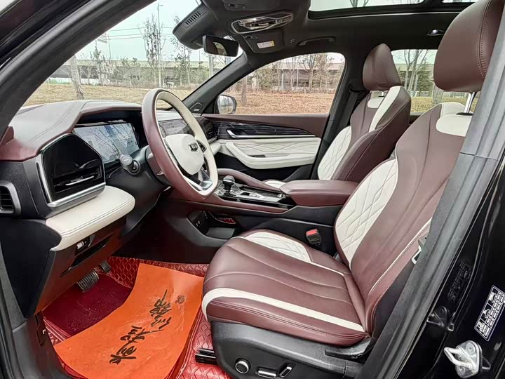 Фото 4 - Geely Monjaro