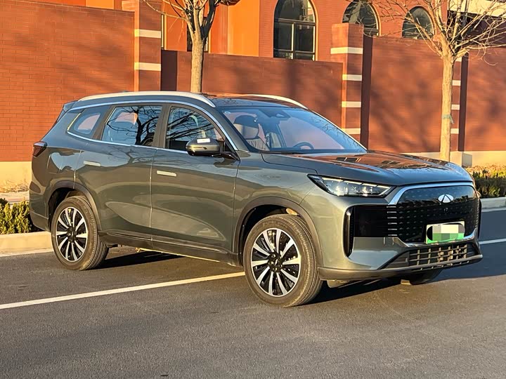 Фото 3 - Chery Fulwin T8