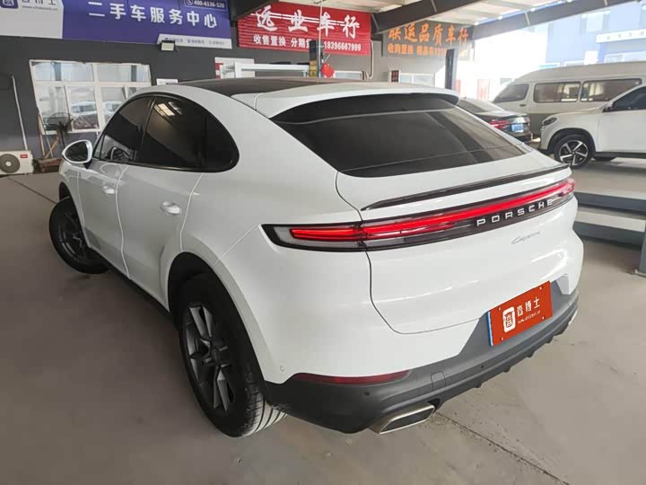 Фото 3 - Porsche Cayenne