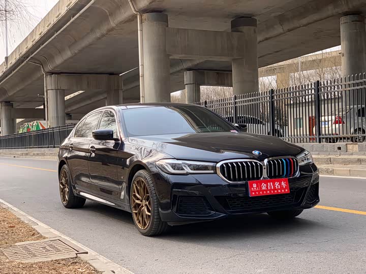 Фото 3 - BMW 5 Series