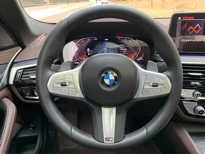Фото 8 - BMW 5 Series