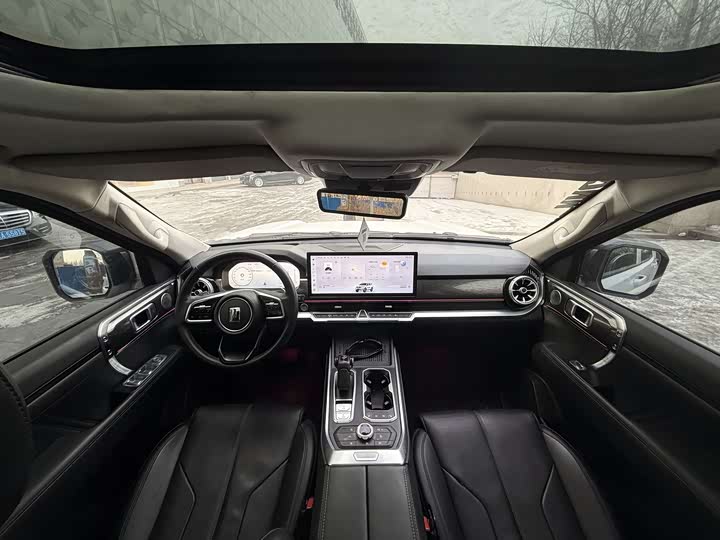 Фото 5 - Tank 400 Hybrid