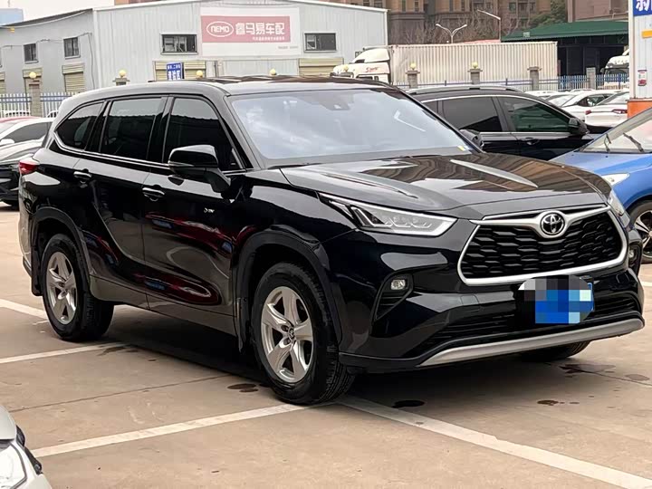 Фото 3 - Toyota Highlander