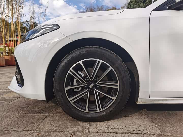 Фото 7 - Geely Galaxy A7