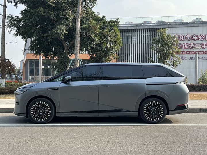 Фото 7 - XPeng X9