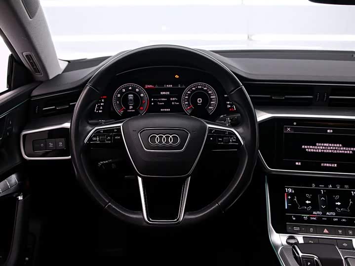 Фото 7 - Audi A7