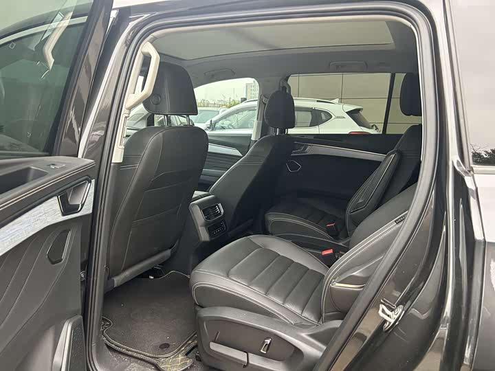 Фото 8 - Volkswagen Talagon