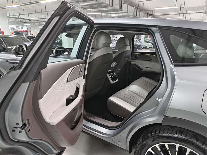 Фото 7 - Exeed RX C-DM Hybrid