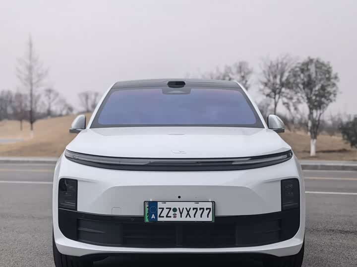 Photo 2 - LiXiang L6