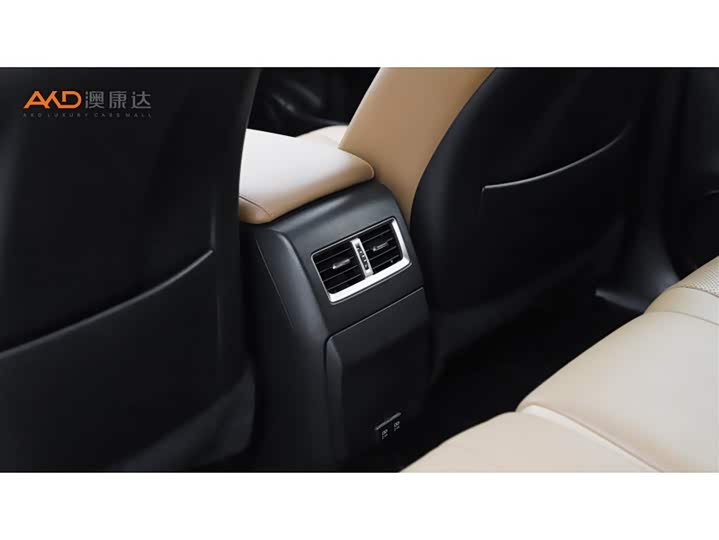 Фото 9 - Lexus RX