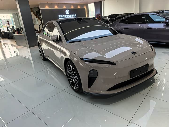 Фото 2 - Nio ET5