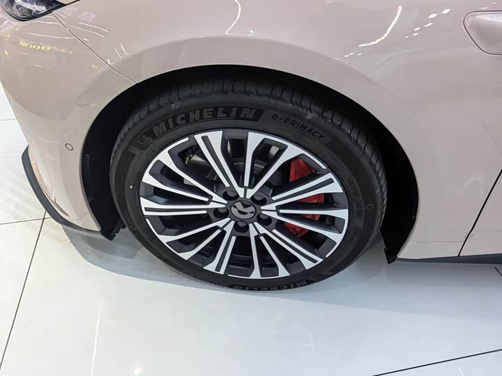 Фото 4 - Nio ET5