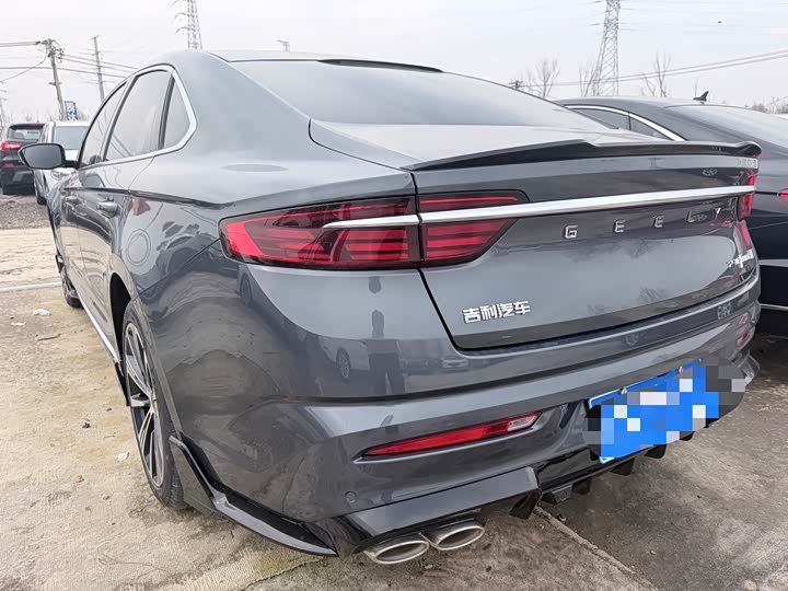 Фото 7 - Geely Preface