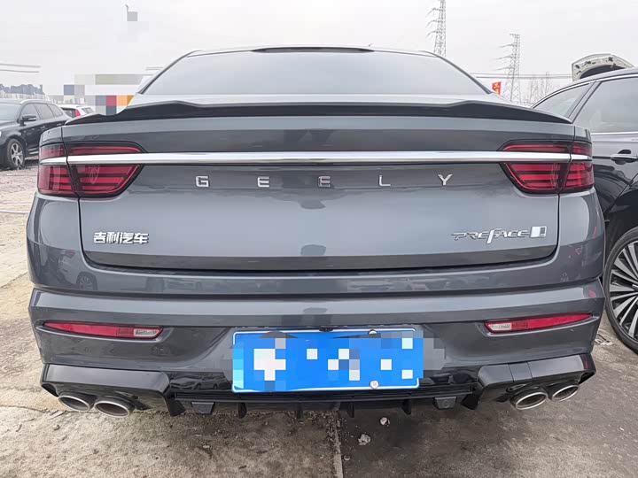 Фото 9 - Geely Preface