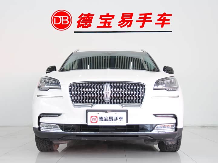 Фото 2 - Lincoln Aviator