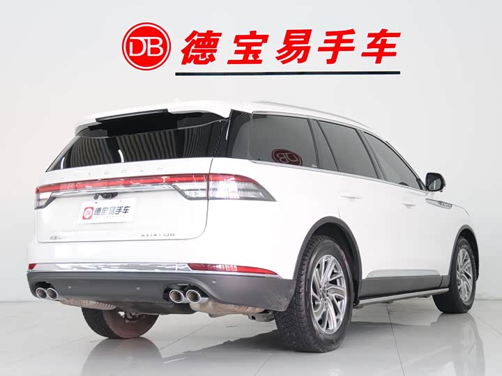 Фото 4 - Lincoln Aviator