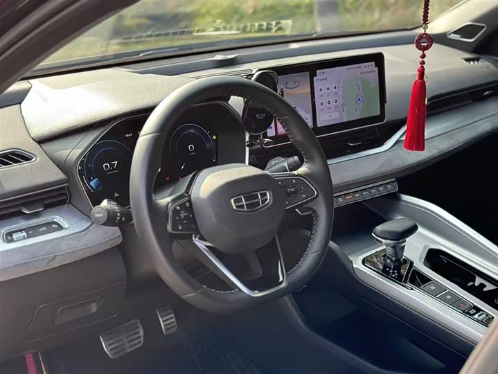 Photo 8 - Geely Preface