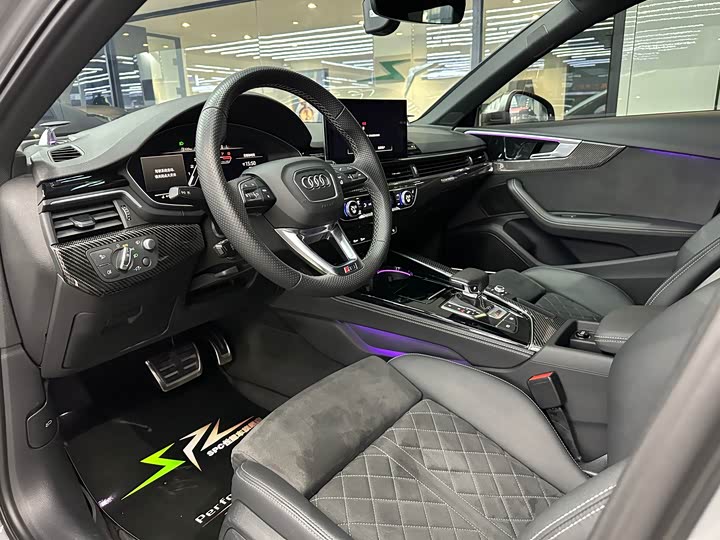 Фото 5 - Audi RS 4