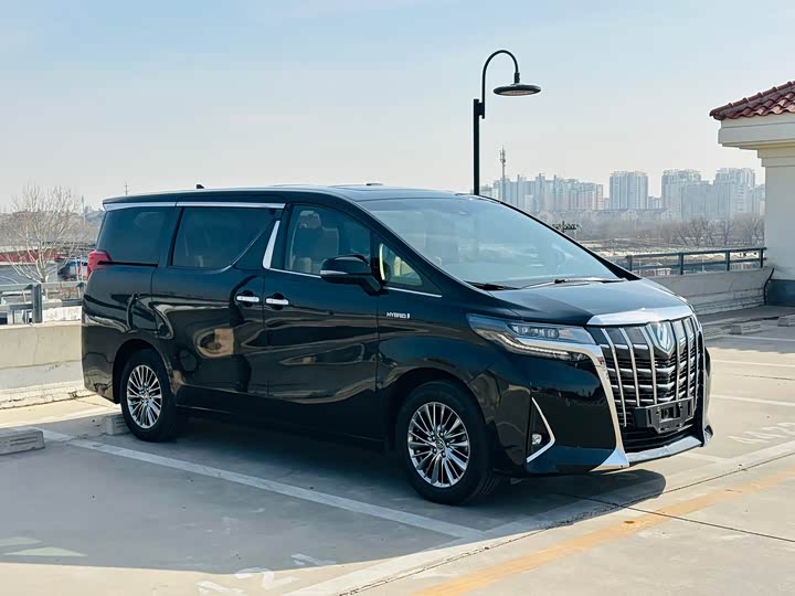 Photo 3 - Toyota Alphard