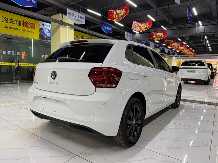 Фото 4 - Volkswagen Polo