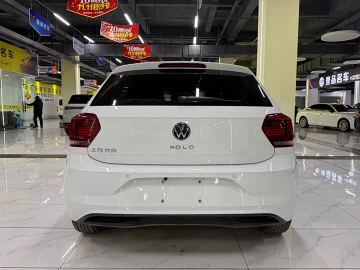 Фото 5 - Volkswagen Polo