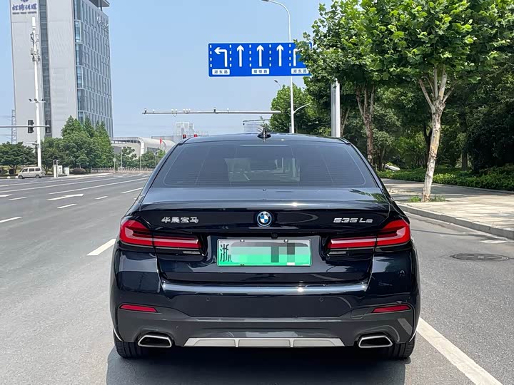 Фото 5 - BMW 5 Series Hybrid