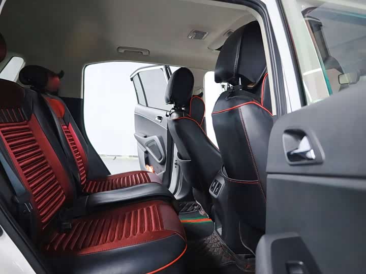 Фото 6 - Hyundai ix35 (Mufasa)